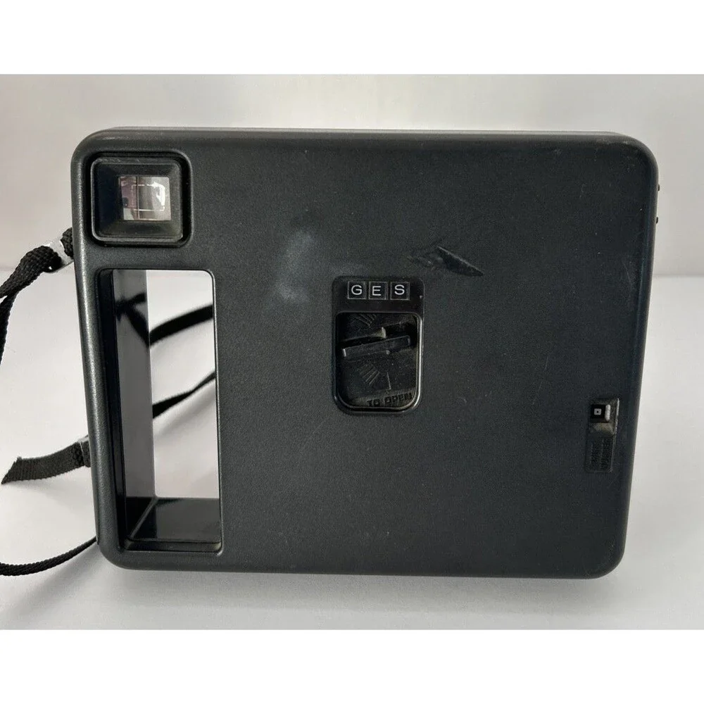 Kodak The Handle Instant Camea EK2 with Sylvania Flash Cubes UNTESTED PARTS ONLY